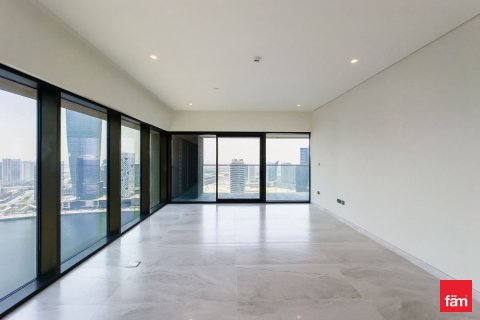 Apartment in Business Bay, Dubai 3 bedrooms, 162.5 sq.m. № 69398 - photo 1