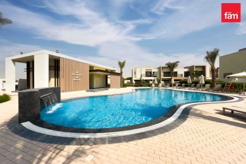 تاون هاوس في دبي 3 غرف نوم, 16099.9 م² رقم 69389 - صورة 1