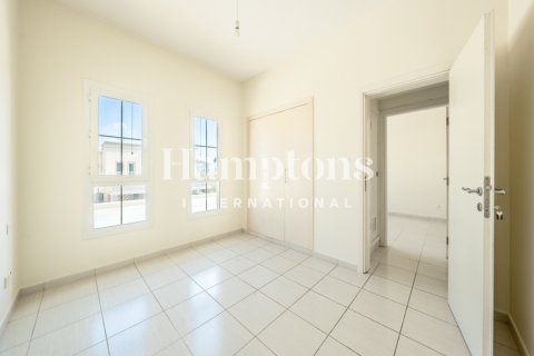 Villa in Springs 2, The Springs, Dubai 3 bedrooms, 420.85059000 sq.m. № 69326 - photo 8