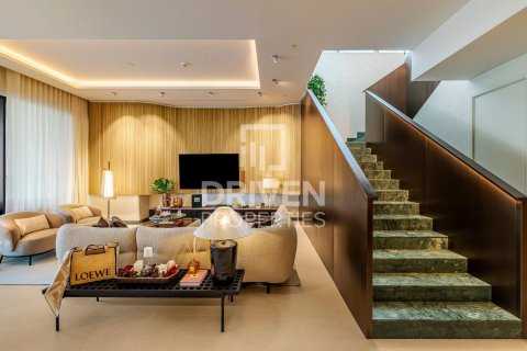 Apartment in Al Wasl, Dubai 3 bedrooms, 366.78 sq.m. № 137107 - photo 3