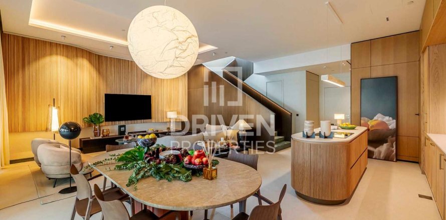 Apartment in Al Wasl, Dubai 3 bedrooms, 366.78 sq.m. № 137107