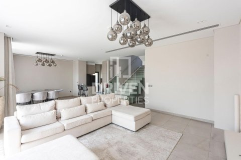 Townhouse in Mohammed Bin Rashid City, Dubai 4 bedrooms, 399.58 sq.m. № 137099 - photo 3