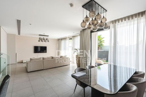 Townhouse in Mohammed Bin Rashid City, Dubai 4 bedrooms, 399.58 sq.m. № 137099