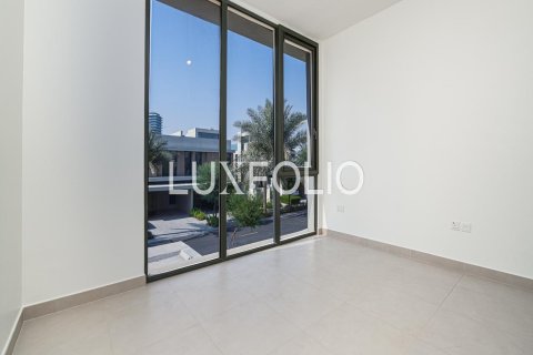Villa in Dubai Hills Estate, Dubai 3 bedrooms, 269 sq.m. № 46420 - photo 2