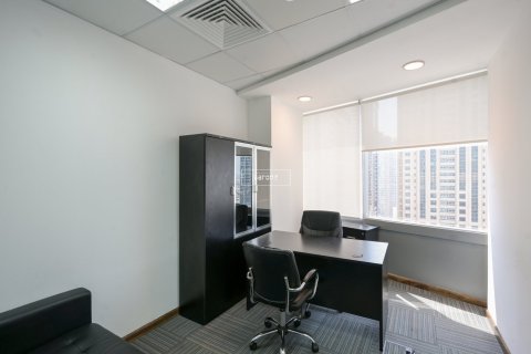 Снять в аренду офис в Джумейра Лейк Тауэрс, Дубай: 99.4м², № 56076 - фото 10