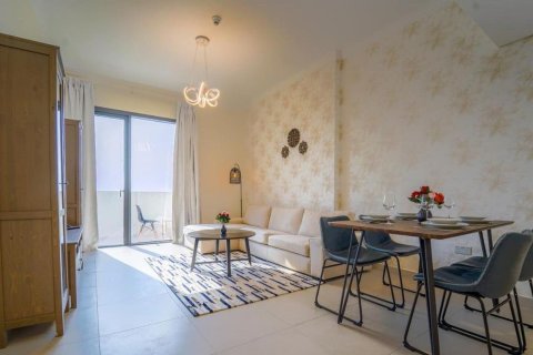 Купить квартиру в Мирдифом, Дубай: 2 спальни, 193м², № 30190 - фото 1