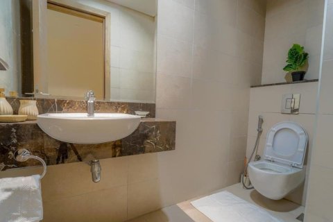 Купить квартиру в Мирдифом, Дубай: 2 спальни, 193м², № 30190 - фото 2