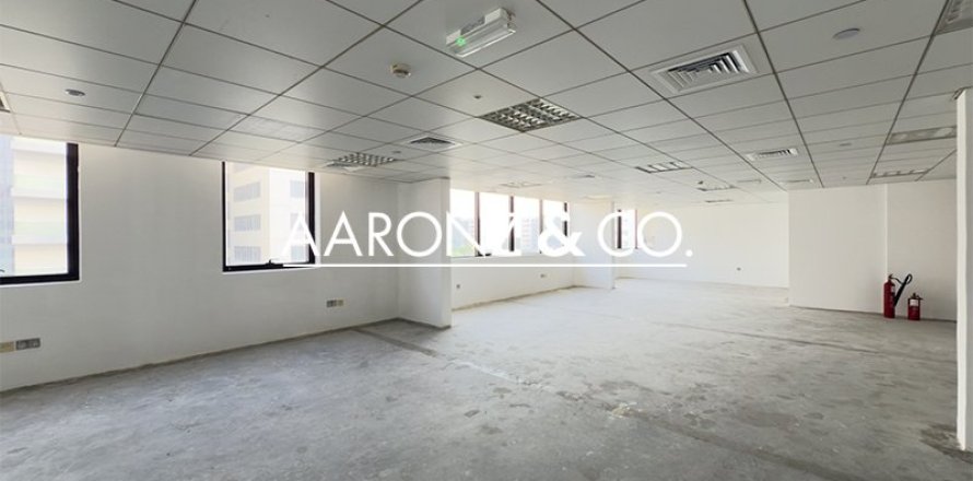 Bureau à Dubai Investment Park, Dubai, 4015 m², № 90748
