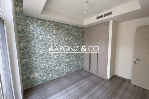 Купить таунхаус в DAMAC Hills (Akoya by DAMAC), Дубай: 3 спальни, 112м², № 90747 - фото 10