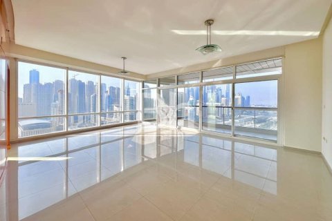 Appartement à Jumeirah Lake Towers, Dubai, 2 chambres, 189 m², № 57441 - photo 1