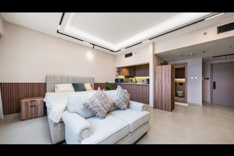 Apartment in Jumeirah Lake Towers, Dubai 47 sq.m. № 57439 - photo 2