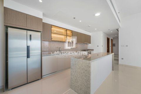 Apartment in EMAAR Beachfront, Dubai Harbour, Dubai 2 bedrooms, 154 sq.m. № 73275 - photo 9