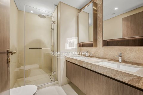 Apartment in EMAAR Beachfront, Dubai Harbour, Dubai 2 bedrooms, 154 sq.m. № 73275 - photo 21