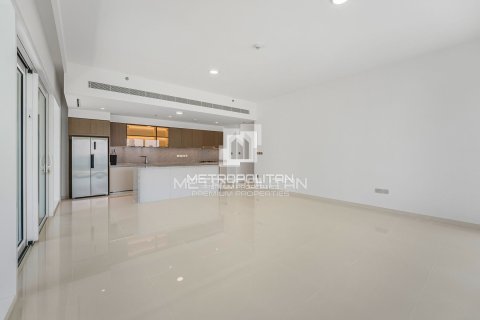 Apartment in EMAAR Beachfront, Dubai Harbour, Dubai 2 bedrooms, 154 sq.m. № 73275 - photo 4