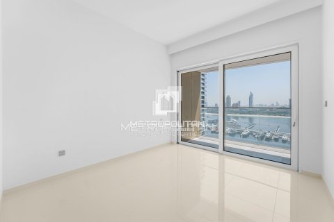 Apartment in EMAAR Beachfront, Dubai Harbour, Dubai 2 bedrooms, 154 sq.m. № 73275 - photo 18