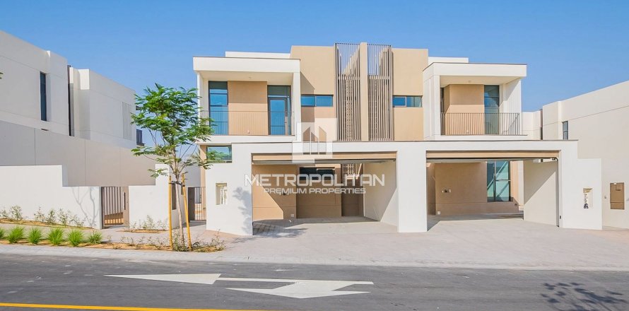 Villa à Al Furjan, Dubai, 4 chambres, 420 m², № 73279