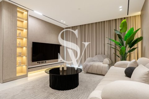 Apartment in Dubai Land, Dubai 2 bedrooms, 133 sq.m. № 67854 - photo 2