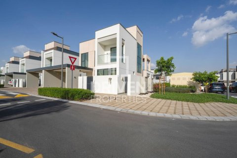 Villa en Arabian Ranches 3, Dubai, 4 dormitorios, 381 m², № 87673 - foto 25