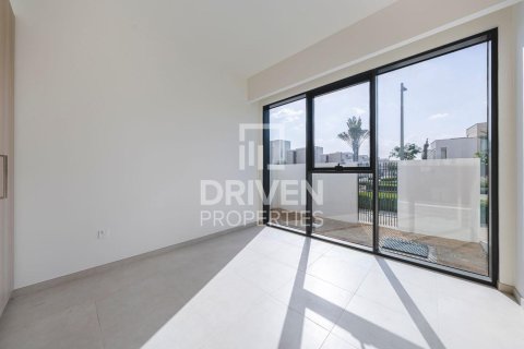 Villa en Arabian Ranches 3, Dubai, 4 dormitorios, 381 m², № 87673 - foto 7