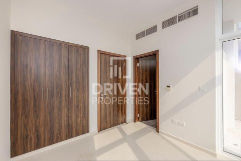 Adosado en DAMAC Hills (Akoya by DAMAC), Dubai, 5 dormitorios, 228 m², № 87671 - foto 11