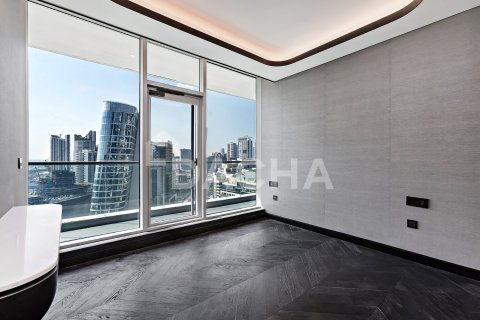 Apartment in Business Bay, Dubai 4 bedrooms, 260 sq.m. № 105073 - photo 2