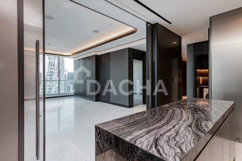 Apartment in Business Bay, Dubai 4 bedrooms, 260 sq.m. № 105073 - photo 8
