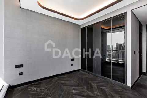 Apartment in Business Bay, Dubai 4 bedrooms, 260 sq.m. № 105073 - photo 28