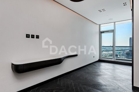 Apartment in Business Bay, Dubai 4 bedrooms, 260 sq.m. № 105073 - photo 25
