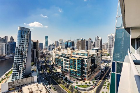 Apartment in Business Bay, Dubai 4 bedrooms, 260 sq.m. № 105073 - photo 15