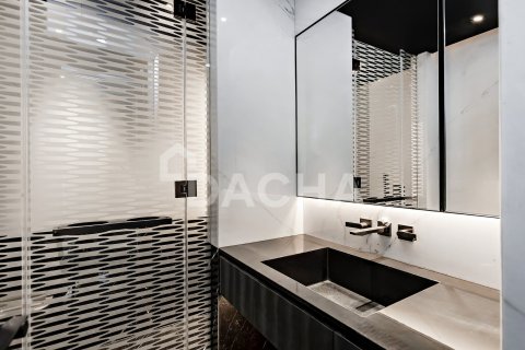 Apartment in Business Bay, Dubai 4 bedrooms, 260 sq.m. № 105073 - photo 27