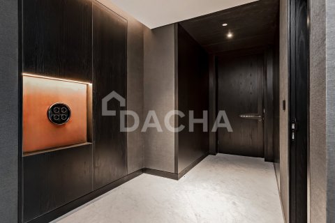 Apartment in Business Bay, Dubai 4 bedrooms, 260 sq.m. № 105073 - photo 7