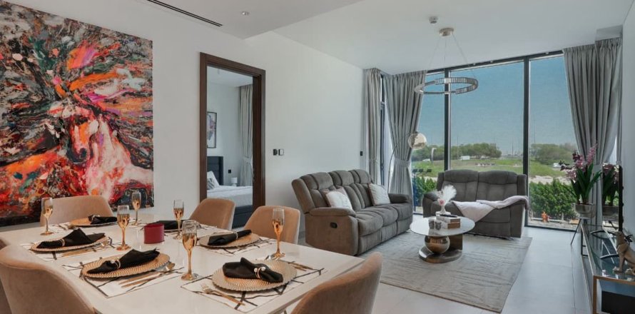 Квартира в Дубае, 2 спальни, 120м², № 55935