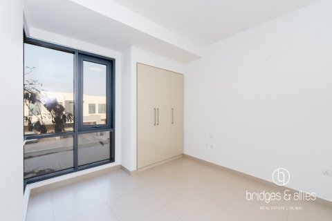 Снять в аренду виллу в Дубай Хилс Эстейт, Дубай: 4 спальни, 271м², № 113988 - фото 20