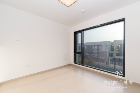 Снять в аренду виллу в Дубай Хилс Эстейт, Дубай: 4 спальни, 271м², № 113988 - фото 25