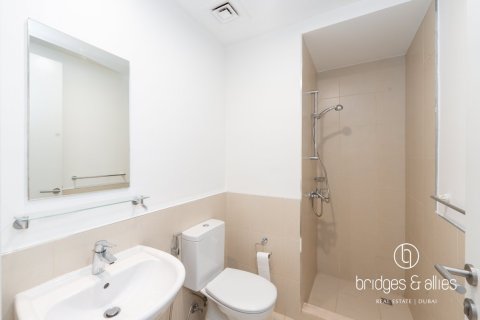 Снять в аренду виллу в Дубай Хилс Эстейт, Дубай: 4 спальни, 271м², № 113988 - фото 17