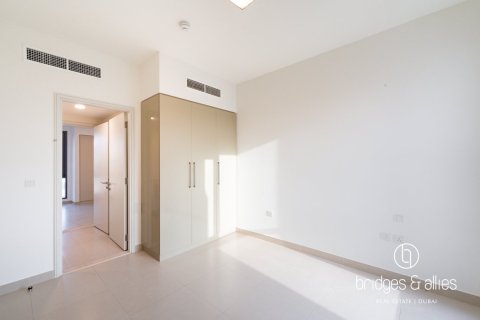 Снять в аренду виллу в Дубай Хилс Эстейт, Дубай: 4 спальни, 271м², № 113988 - фото 15