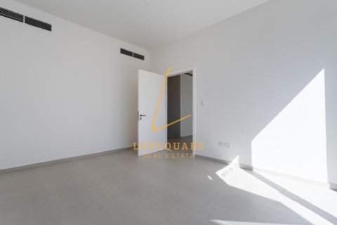 Снять в аренду таунхаус в Джабаль-Али, Дубай: 4 спальни, 336м², № 113996 - фото 14