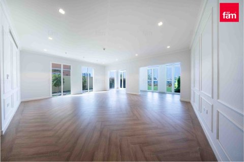 Villa en Dubai, 4 dormitorios, 466 m², № 55903 - foto 4