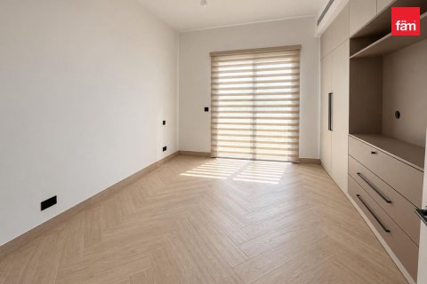 Villa en Dubai, 5 dormitorios, 1046.9 m², № 141792 - foto 8