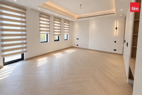 Villa en Dubai, 5 dormitorios, 1046.9 m², № 141792 - foto 7