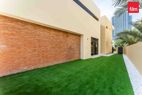 Villa en Dubai, 5 dormitorios, 687.9 m², № 9148 - foto 2