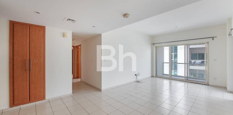 Apartamento en Dubai, 1 dormitorio, 69 m², № 23262