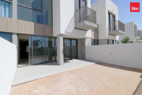 Villa in Dubai 3 bedrooms, 176.5 sq.m. № 133036 - photo 5