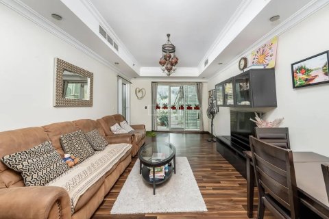 Apartment in Jumeirah Lake Towers, Dubai 2 bedrooms, 107.1 sq.m. № 50340 - photo 2