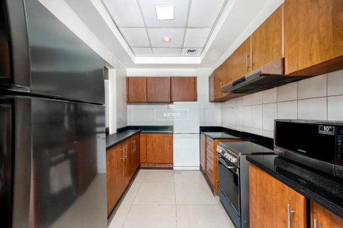 Apartment in Jumeirah Lake Towers, Dubai 2 bedrooms, 107.1 sq.m. № 50340 - photo 6