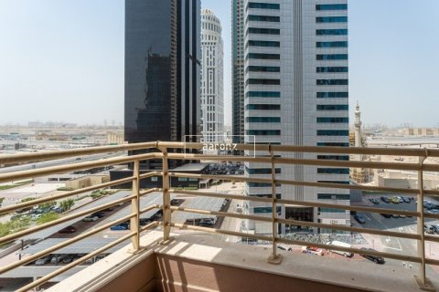 Apartment in Jumeirah Lake Towers, Dubai 1 bedroom, 69.6 sq.m. № 50327 - photo 4