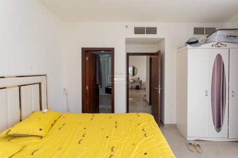 Apartment in Jumeirah Lake Towers, Dubai 1 bedroom, 69.6 sq.m. № 50327 - photo 1