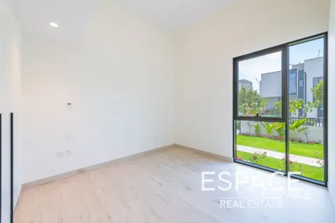 Купить виллу в Murooj Al Furjan, Al Furjan, Дубай: 4 спальни, 323м², № 71096 - фото 5