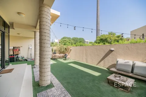 Купить таунхаус в DAMAC Hills (Akoya by DAMAC), Дубай: 3 спальни, 209м², № 71095 - фото 14