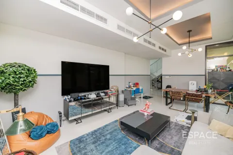 Купить таунхаус в DAMAC Hills (Akoya by DAMAC), Дубай: 3 спальни, 209м², № 71095 - фото 3